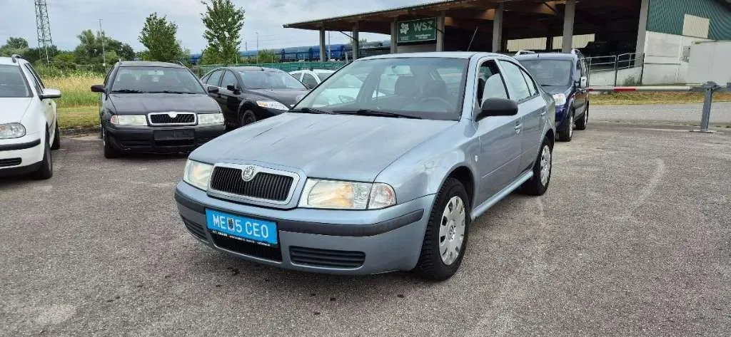 Skoda Octavia 2006 photo 2