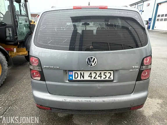 Volkswagen Touran 2010 photo 5