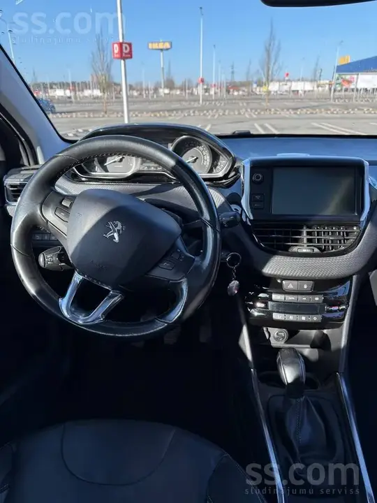 Peugeot 2008 2013 photo 4
