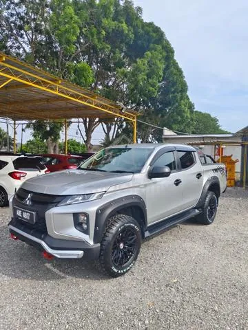 Mitsubishi Triton