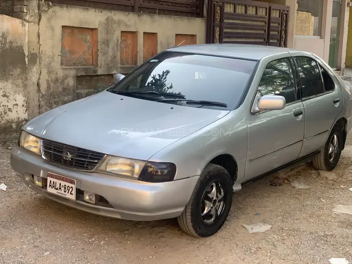Nissan Sunny