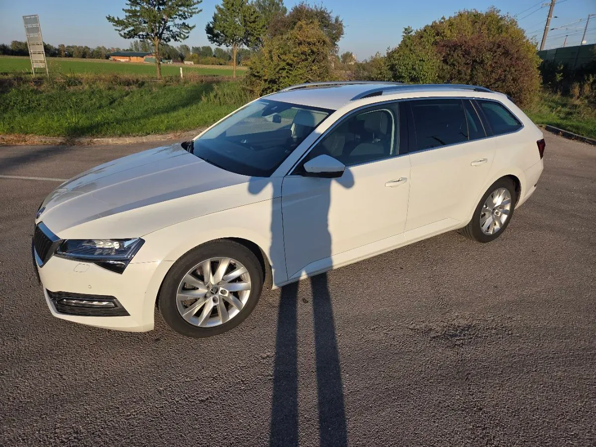 Skoda Superb 2020 photo 3