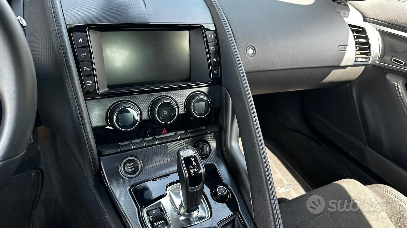 Jaguar F-Type 2018 photo 3