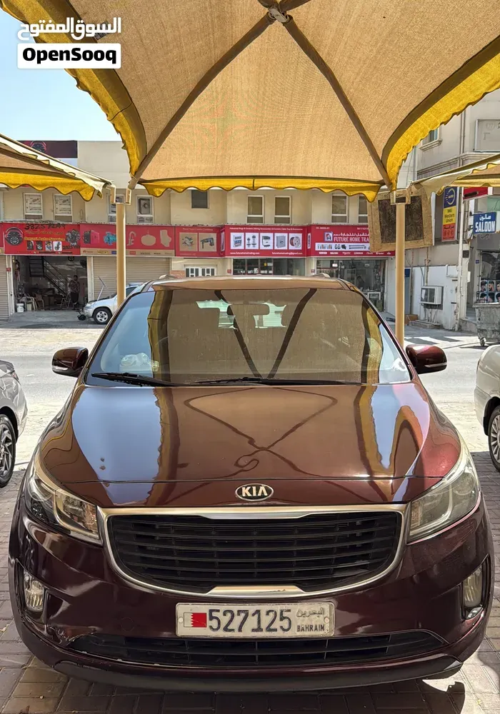 Kia Carnival