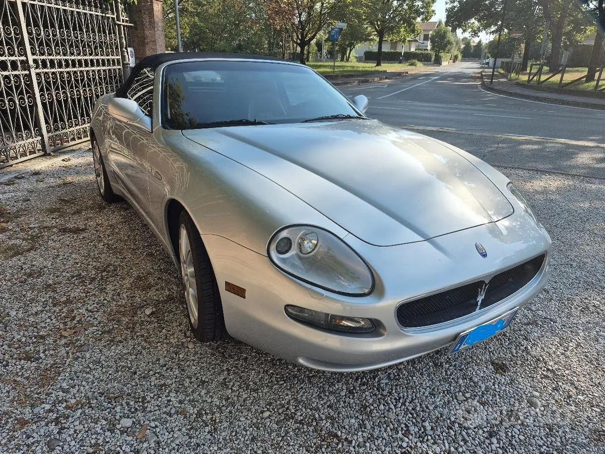 Maserati Spyder 2002 photo 4