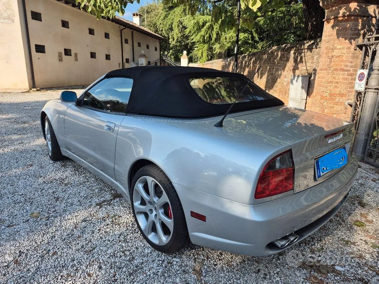 Maserati Spyder 2002 photo 5