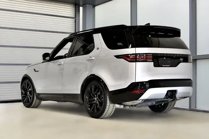Land Rover Discovery 2023 photo 4