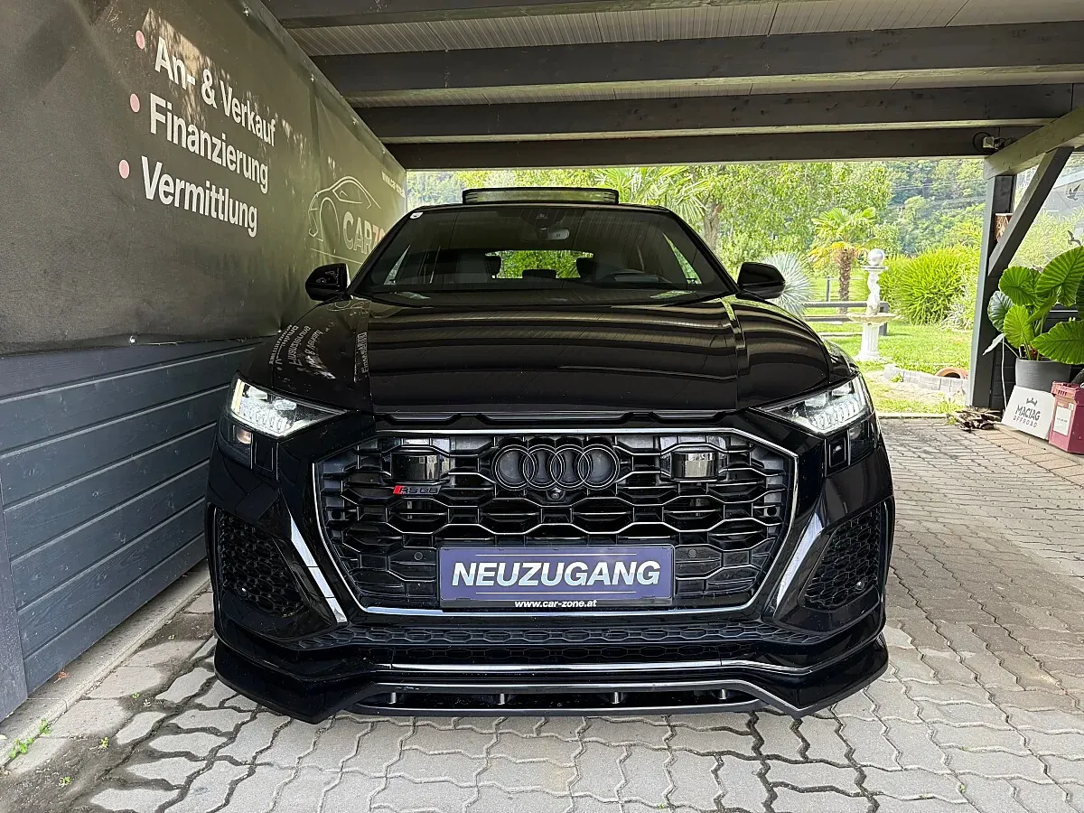 Audi Q8 2021 photo 2