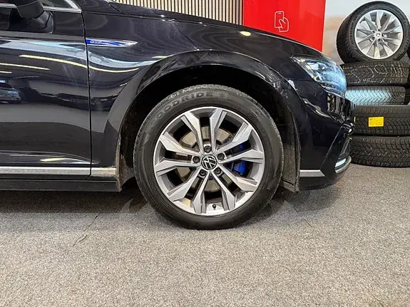 Volkswagen Passat 2021 photo 3
