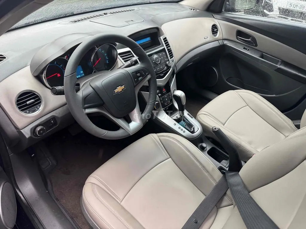 Chevrolet Cruze 2011 photo 3