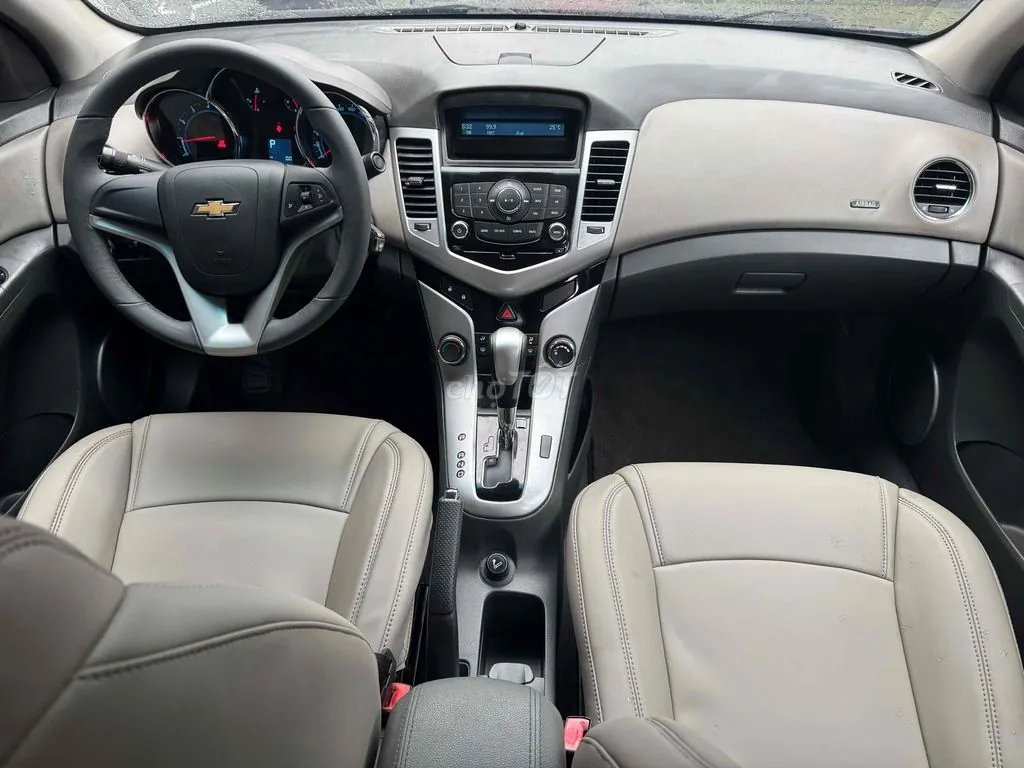 Chevrolet Cruze 2011 photo 4