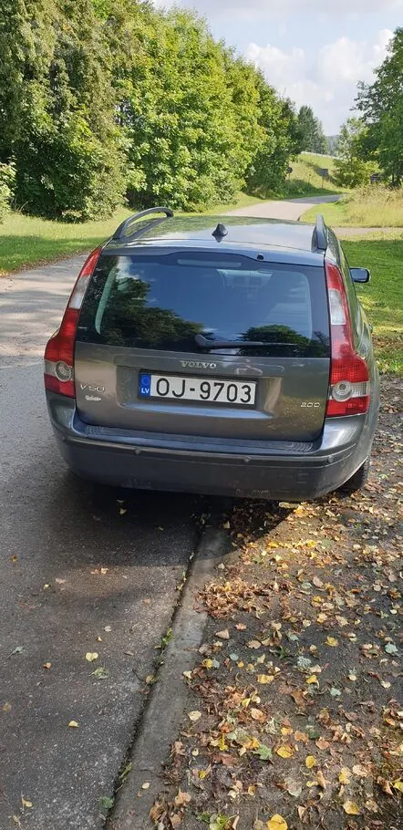 Volvo V50 2005 photo 2
