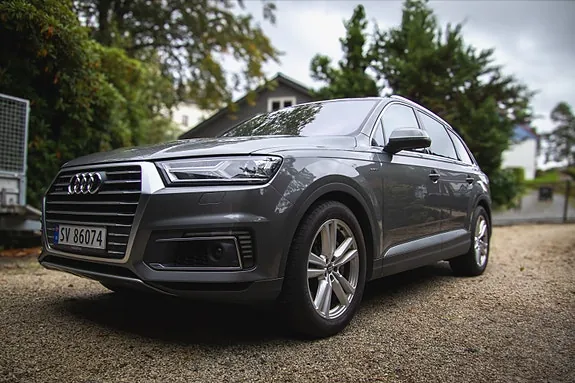Audi Q7 2018 photo 4