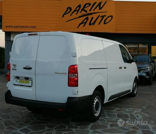 Toyota Proace 2018 photo 2