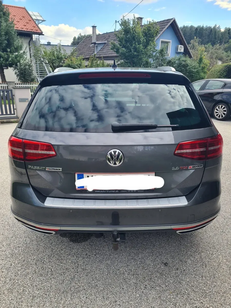 Volkswagen Passat Cc 2017 photo 2