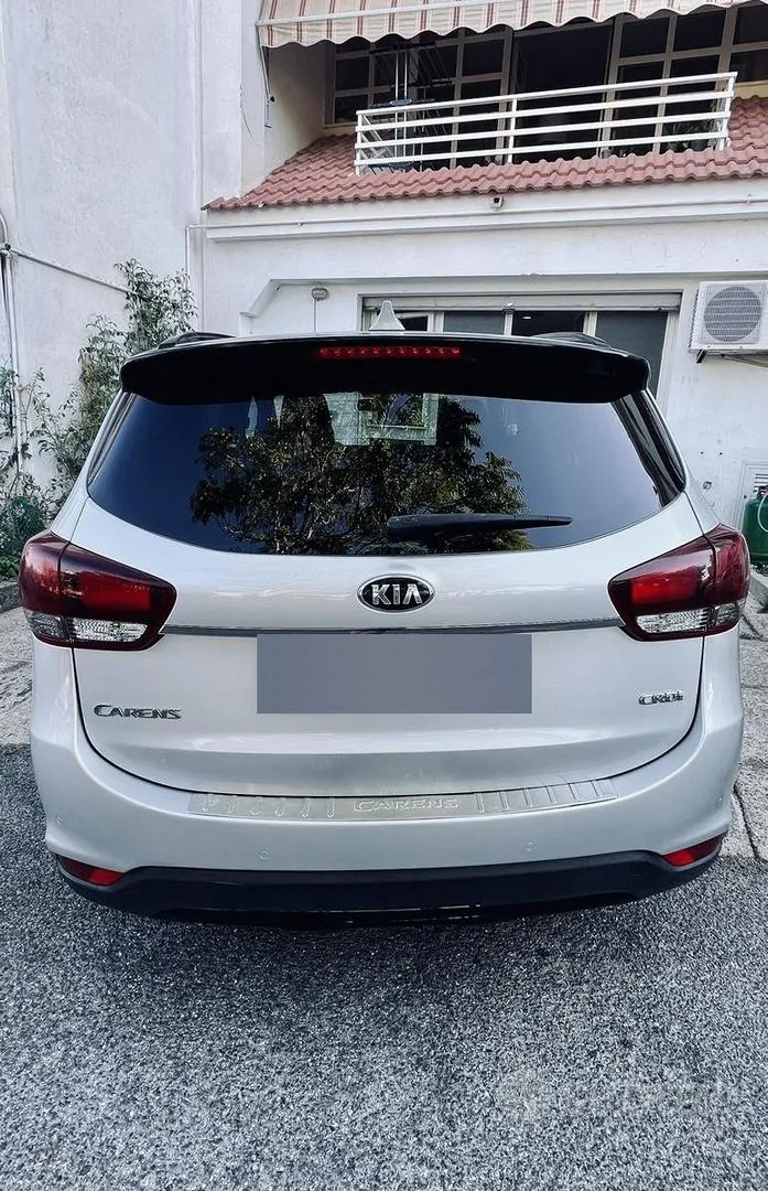 Kia Carens 2017 photo 2