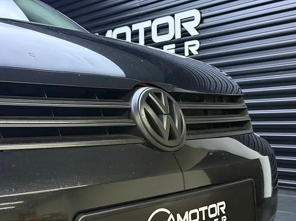 Volkswagen Touran 2012 photo 5