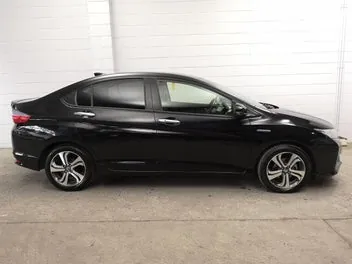 Honda Grace 2016 photo 4