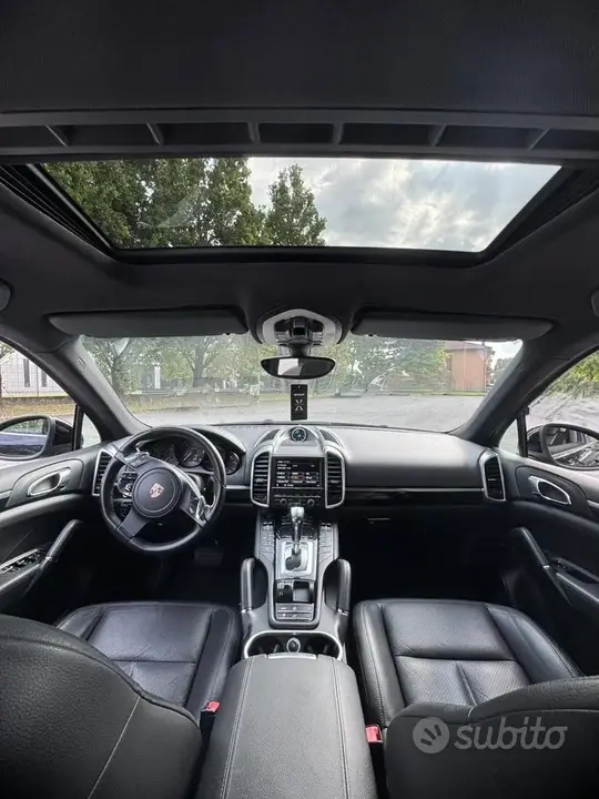 Porsche Cayenne 2010 photo 5