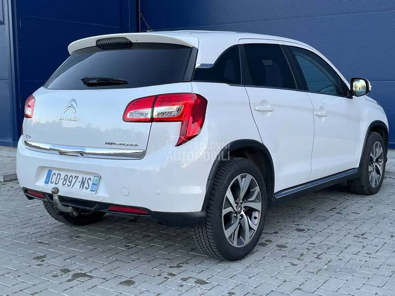 Citroen C4 Aircross 2012 photo 3