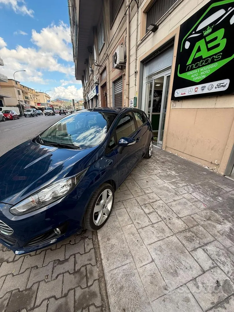 Ford Fiesta 2013 photo 3