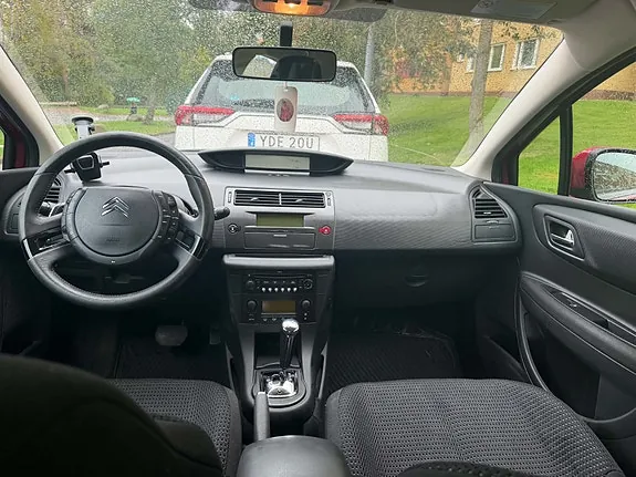 Citroen C4 2009 photo 3