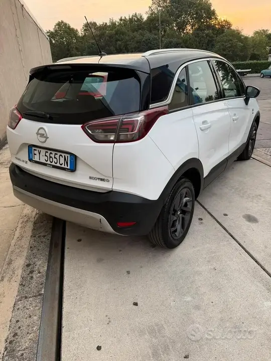 Opel Crossland X 2019 photo 3