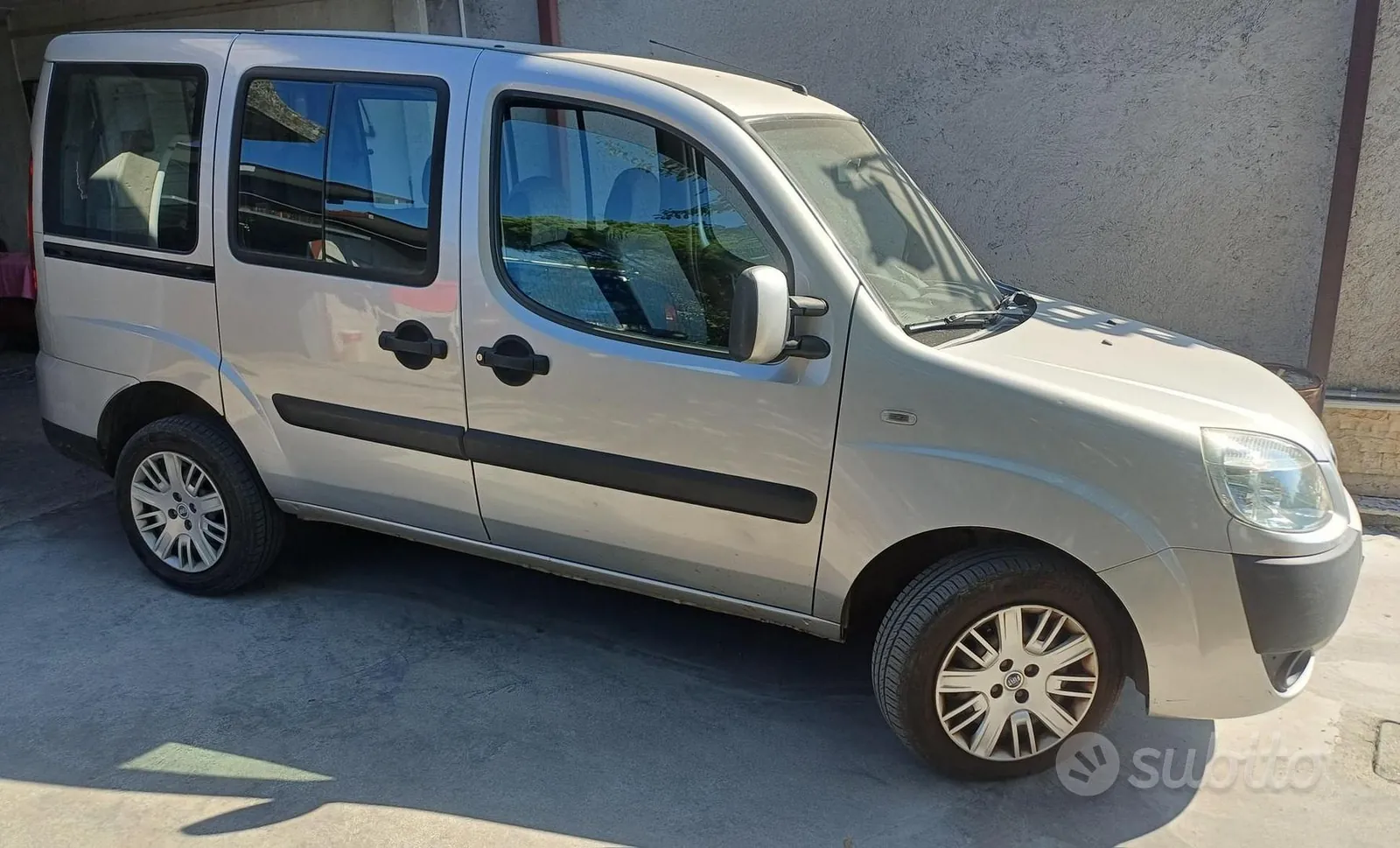 Fiat Doblo 2006 photo 2