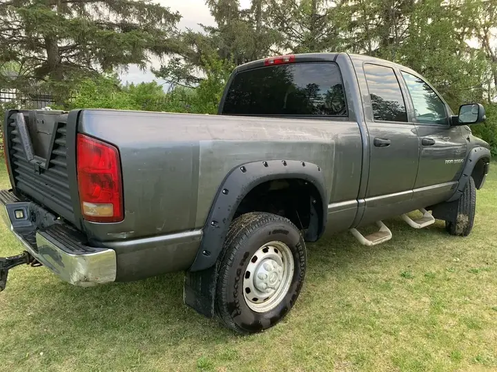 Dodge Ram 3500 2003 photo 3