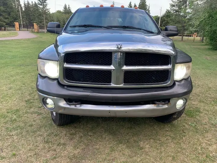 Dodge Ram 3500 2003 photo 2