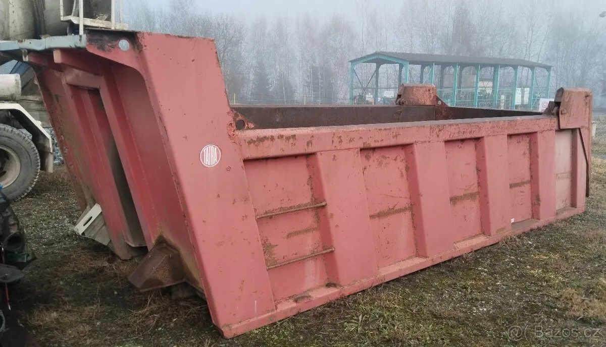 Tatra 815