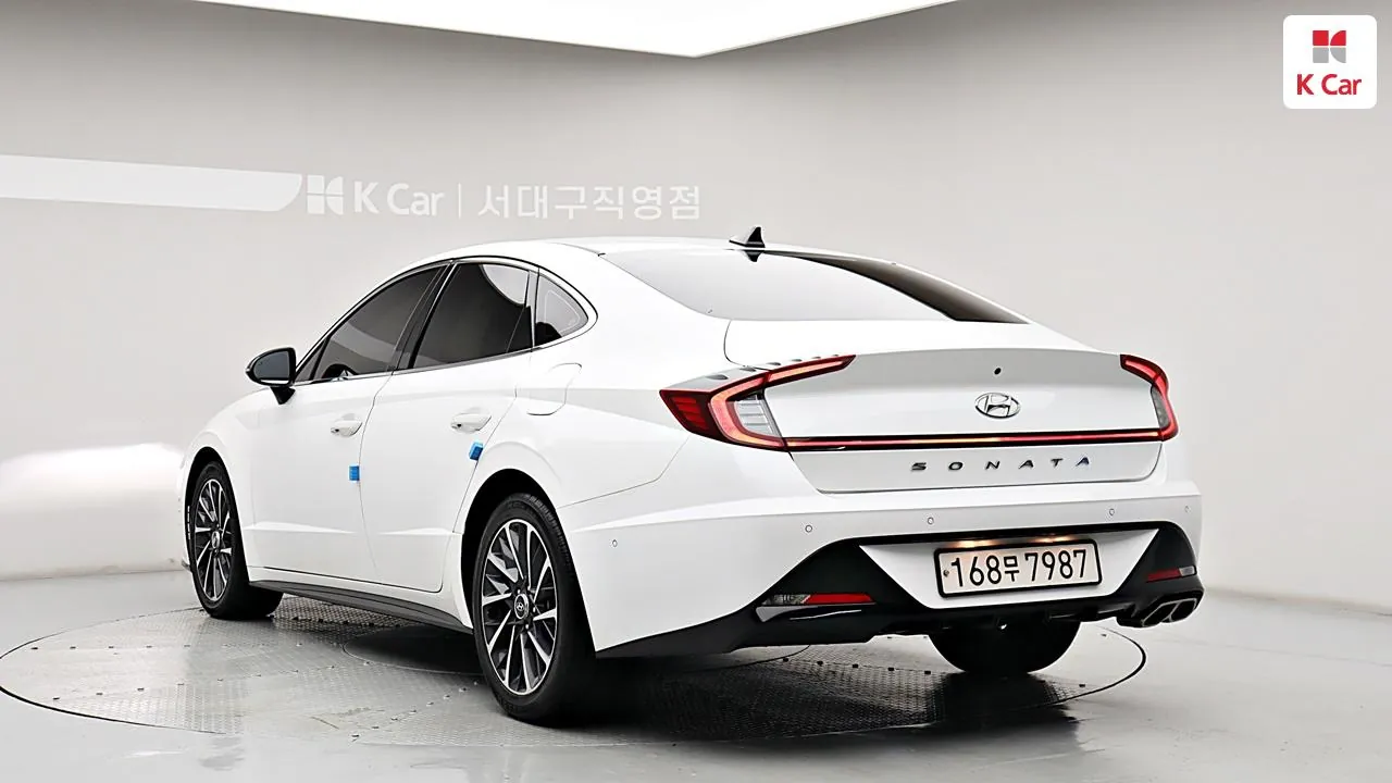 Hyundai Sonata 2021 photo 2