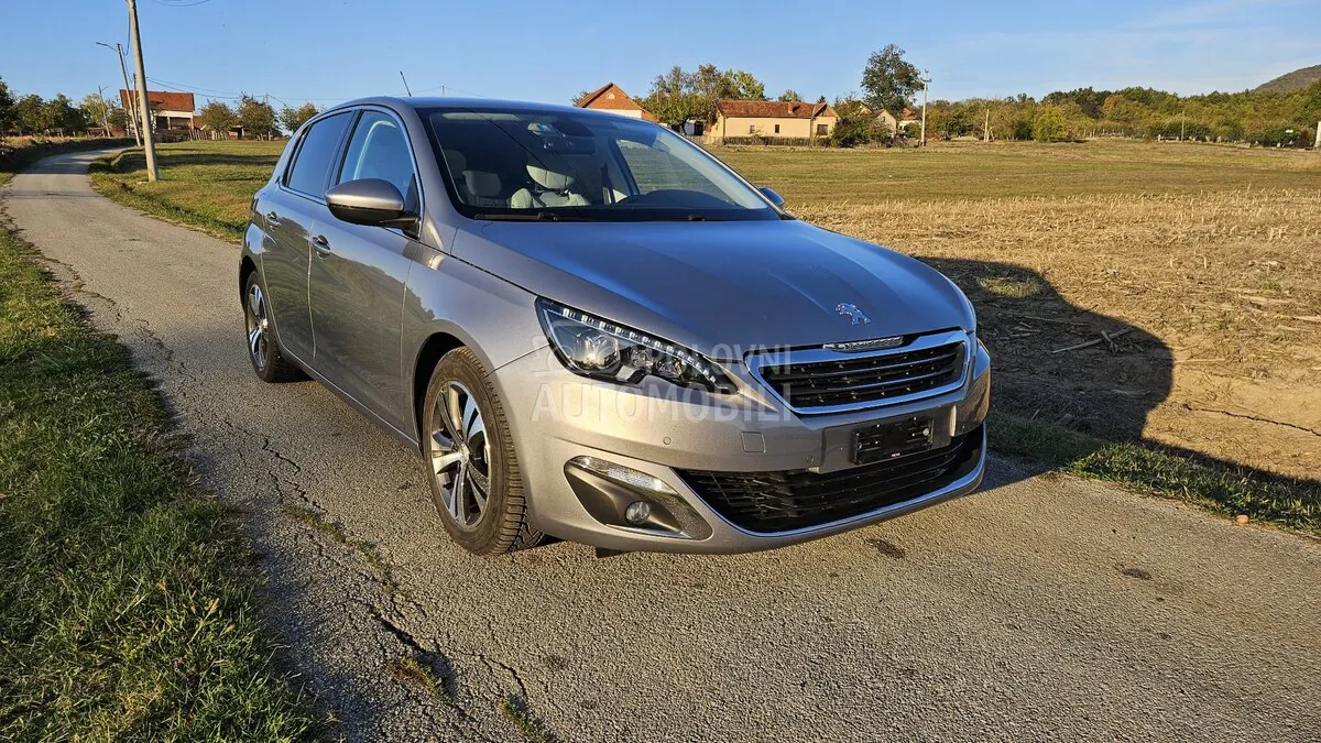 Peugeot 308 2015 photo 2