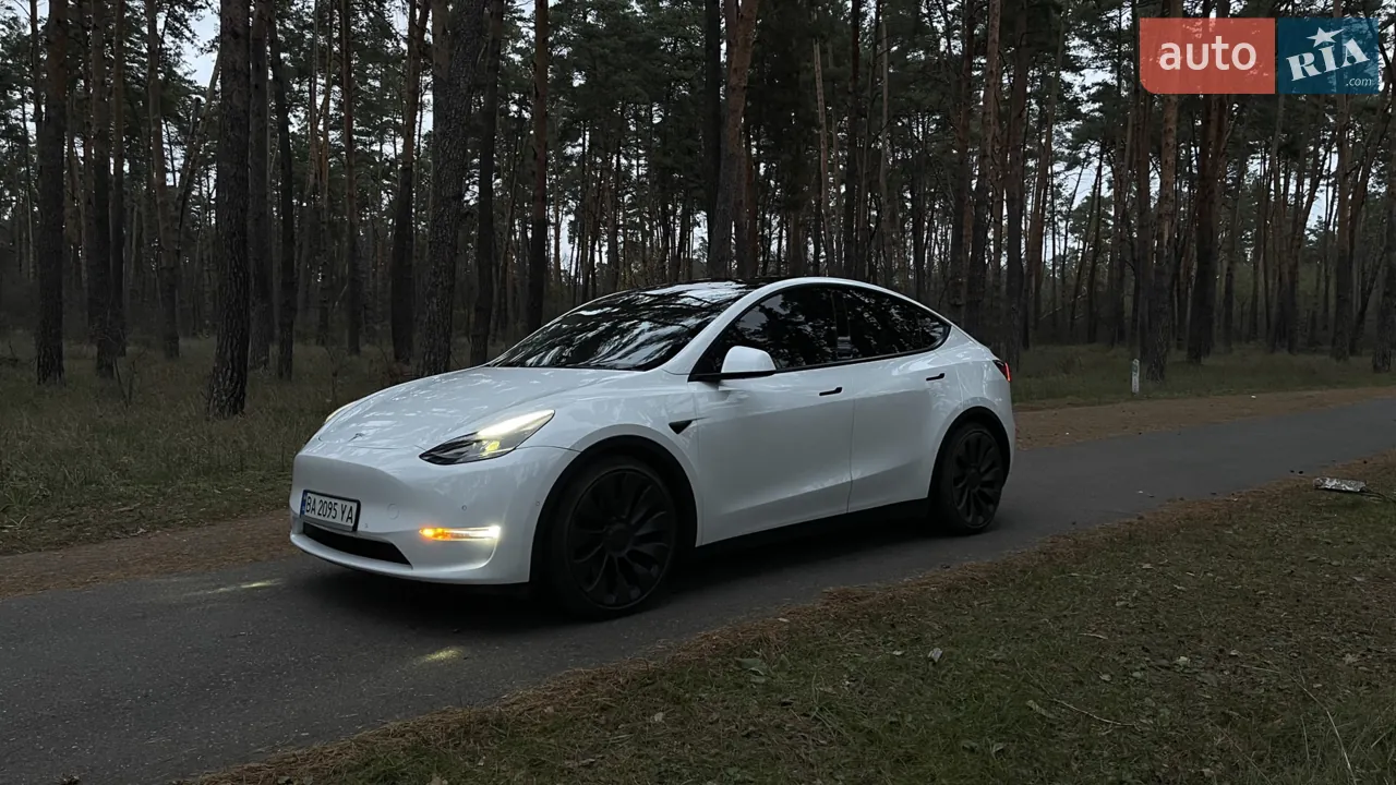 Tesla Model Y