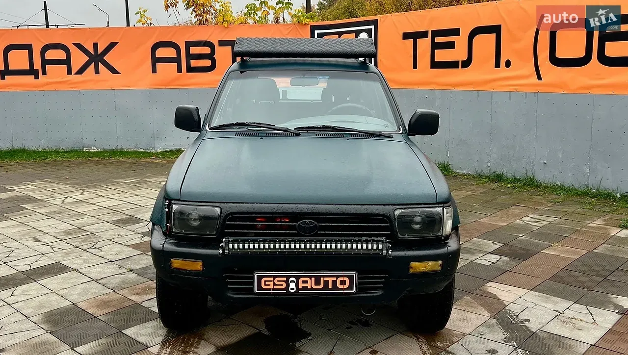 Toyota Hilux 1991 photo 3
