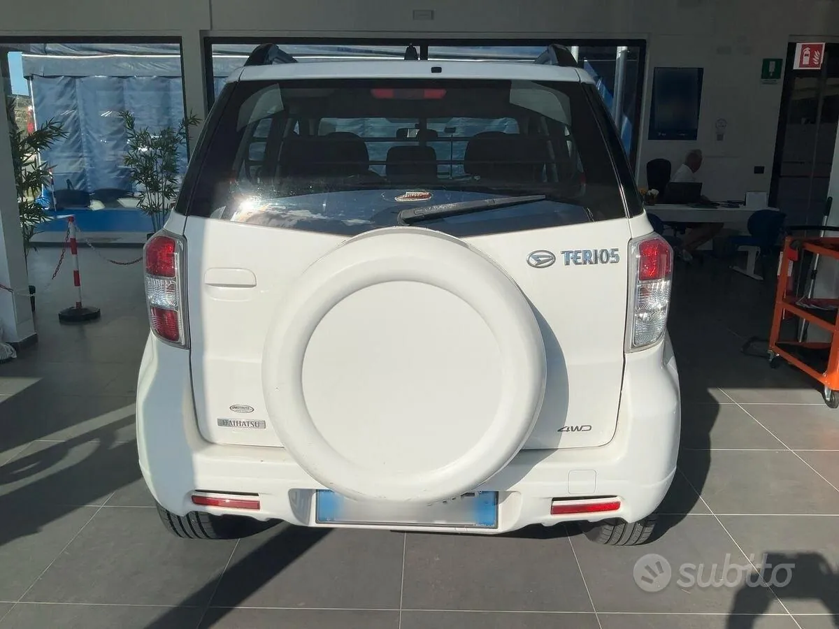Daihatsu Terios 2010 photo 3