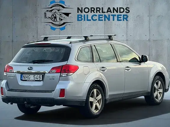 Subaru Outback 2013 photo 3
