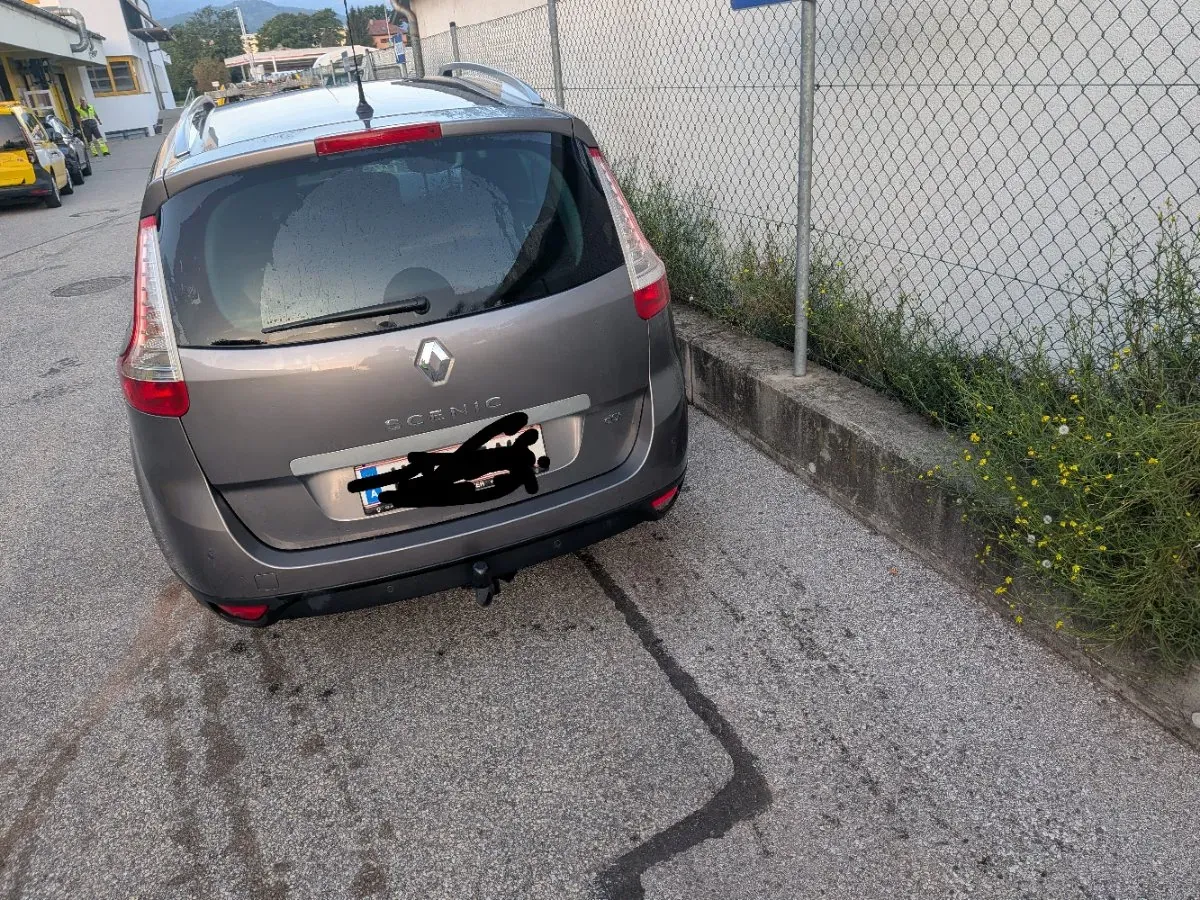 Renault Grand Scénic 2015 photo 3