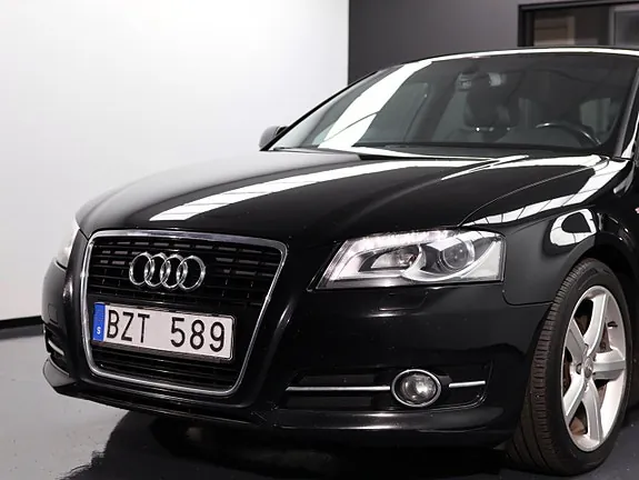 Audi A3 2011 photo 2