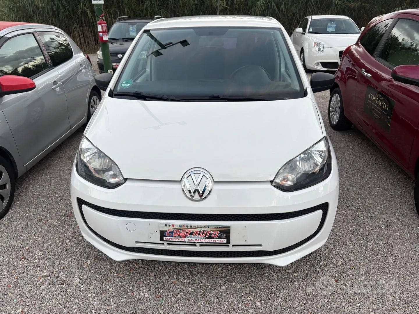 Volkswagen Up 2016 photo 2