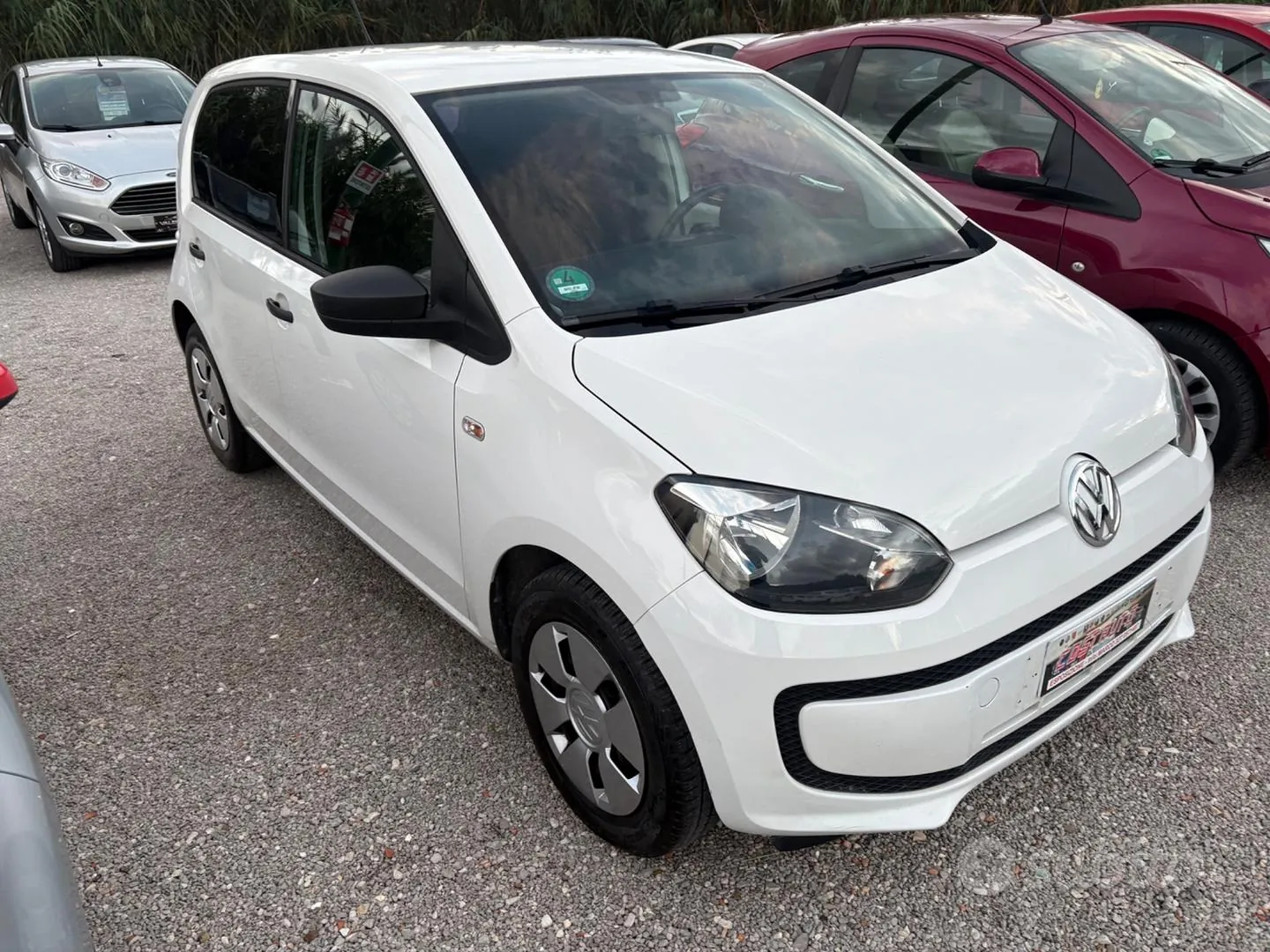 Volkswagen Up 2016 photo 3