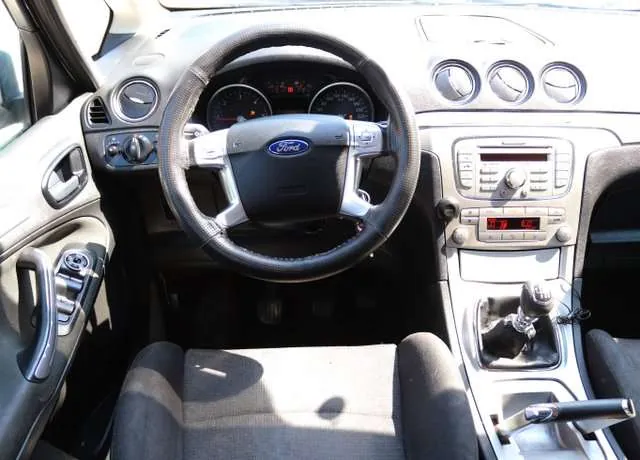 Ford S-Max 2007 photo 2