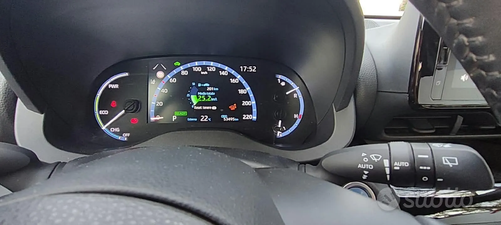 Toyota Yaris Cross 2023 photo 2