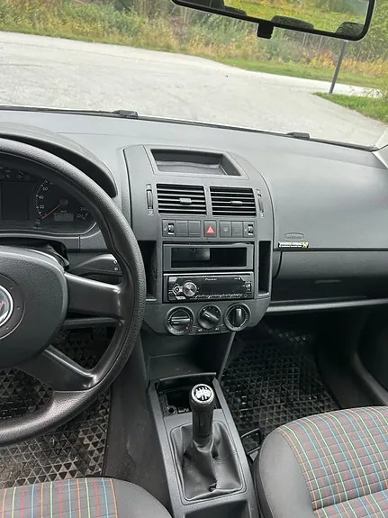 Volkswagen Polo 2006 photo 4