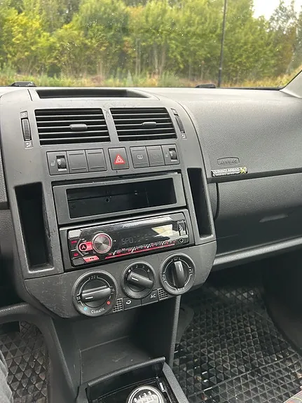 Volkswagen Polo 2006 photo 5