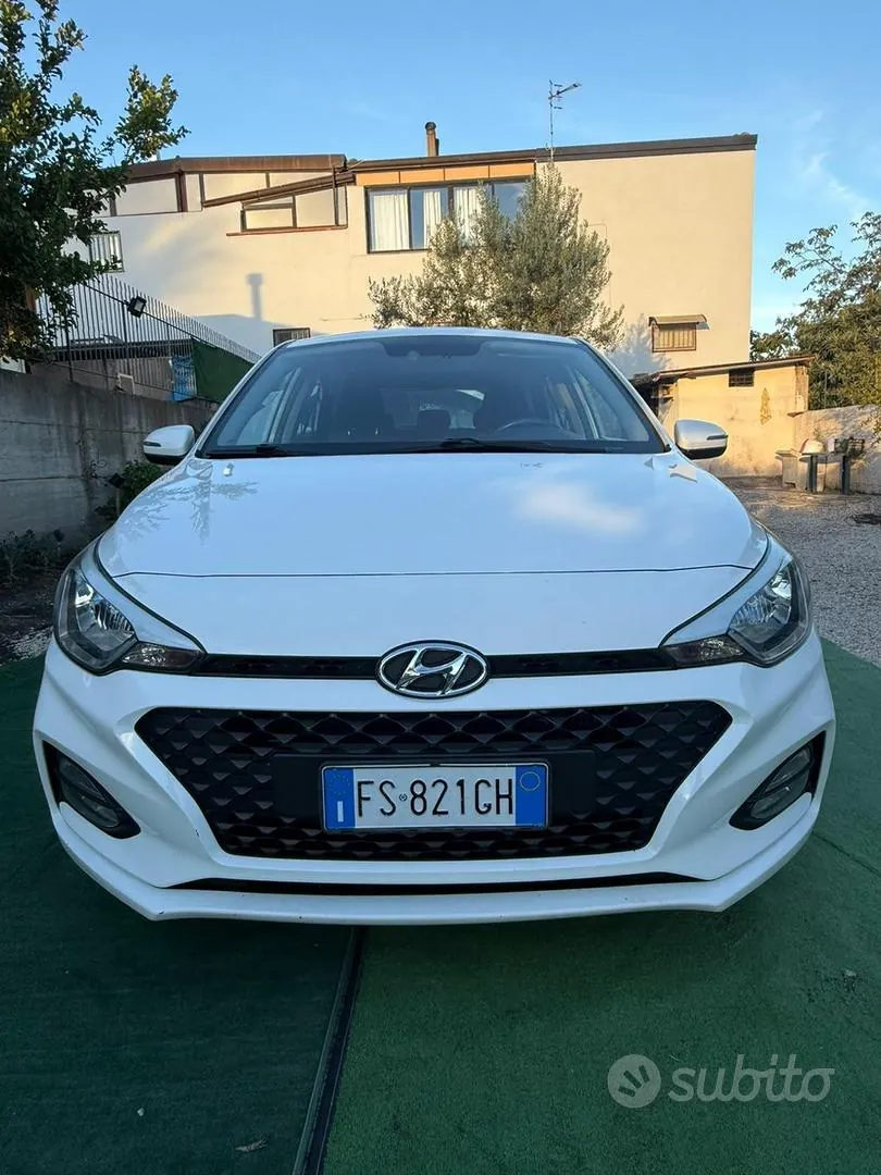 Hyundai I20 2019 photo 2