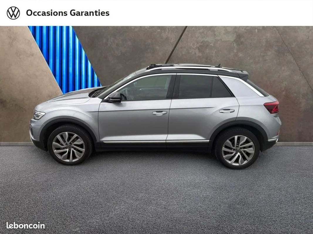 Volkswagen T-Roc 2023 photo 2
