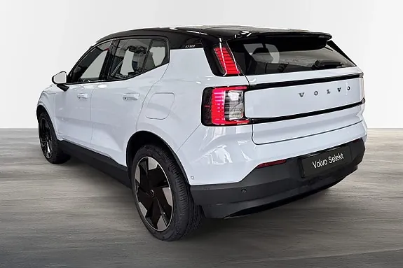 Volvo Ex30 2024 photo 2