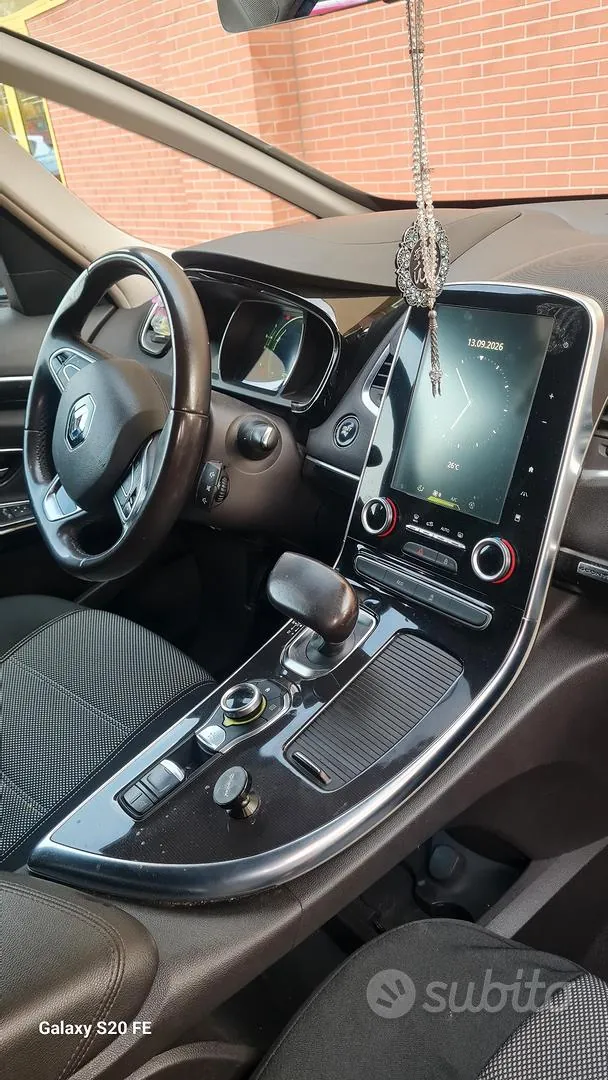 Renault Espace 2015 photo 4