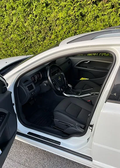 Volvo V70 2013 photo 4